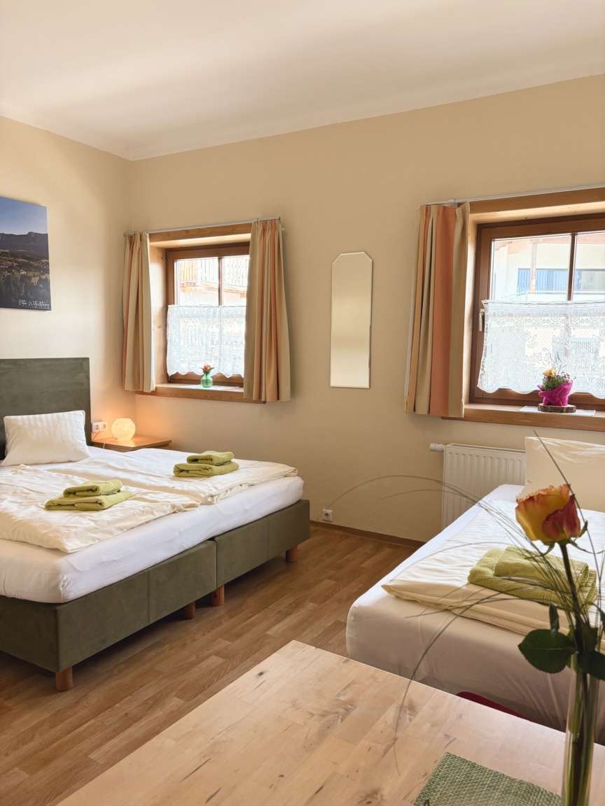 Dreibettzimmer